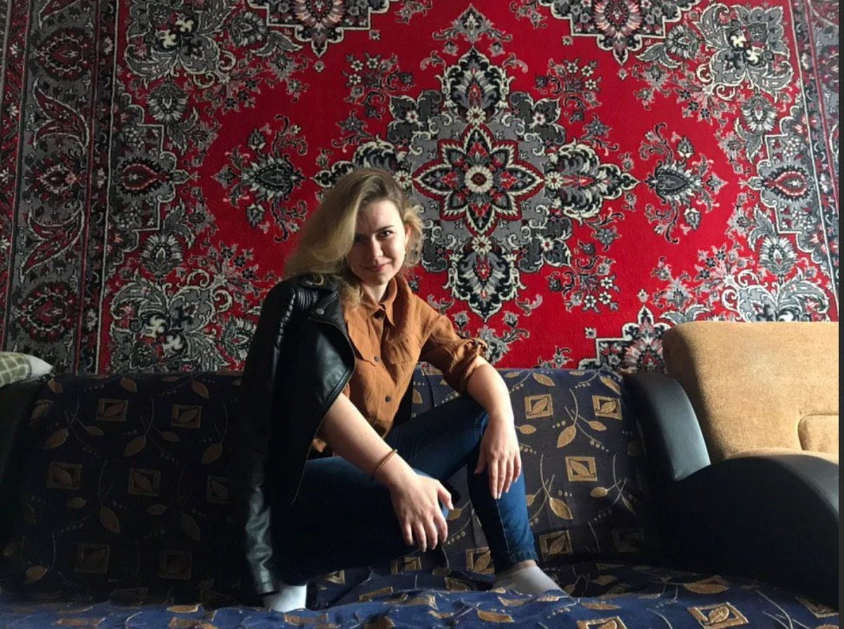 Так вот в чем настоящий секрет ковра! Минимум бактерий с него перебираются. Так что можете смело кидать на него еду