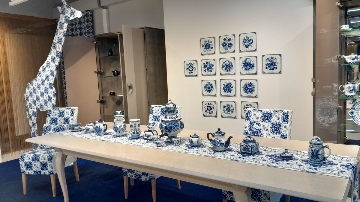 Сине-голубая гжель