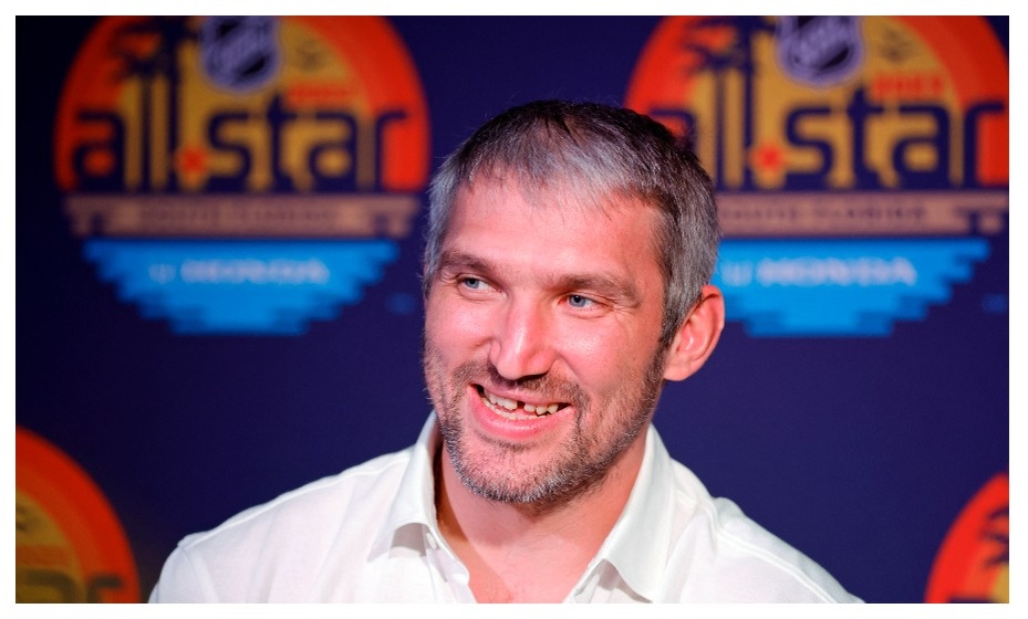    Овечкин мог заработать более 3,3 млрд рублей на контрактах с компаниями из России. Фото: Reuters