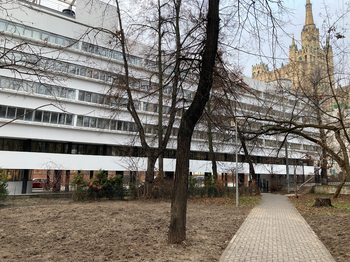 Вид на жилой корпус