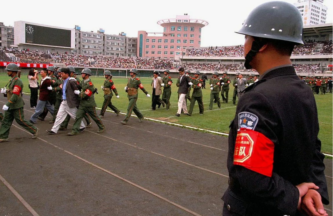 Осужденные на казнь - www.dailymail.co.uk