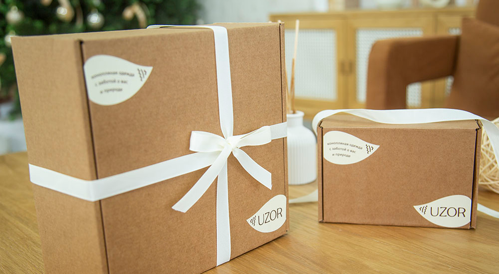 Крафтовая упаковка из перерабатываемого картона Uzor Wear