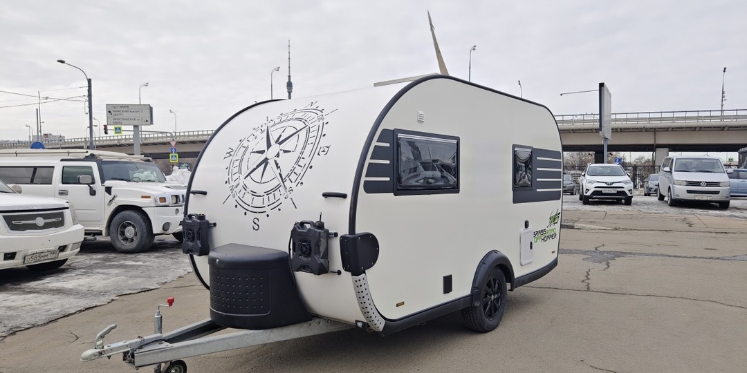 Grasshopper 390T – компактный прицеп-дача российского производства