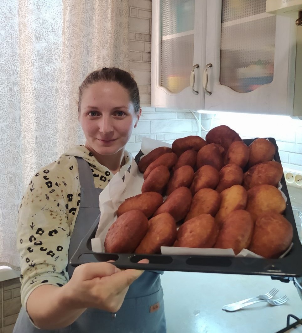 Раньше ужин мог быть таким, просто гора белешей домашних с пылу с жару. 