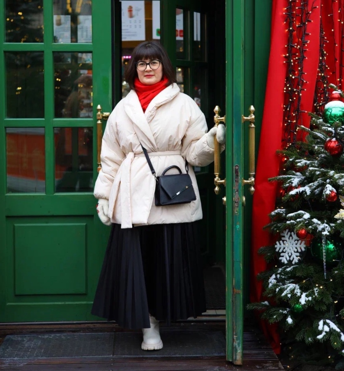 Фото автора от сервиса коротких фотосессий Makeshot. Тверская площадь 