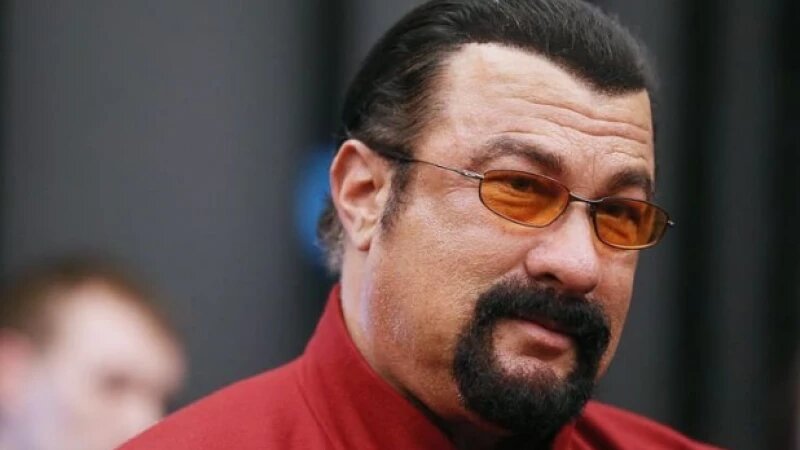     Стивен Сигал. facebook.com/MIDRussia