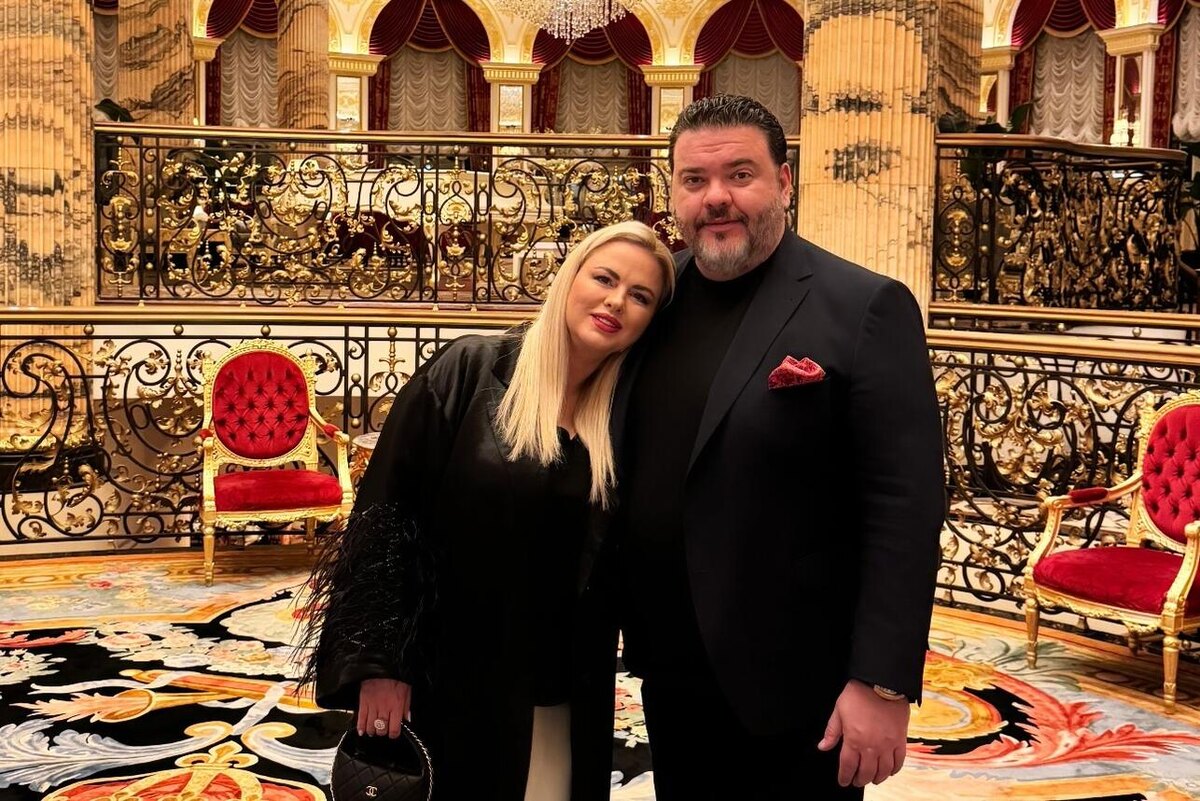    Анна Семенович с бойфрендом Денисом Социальные сети