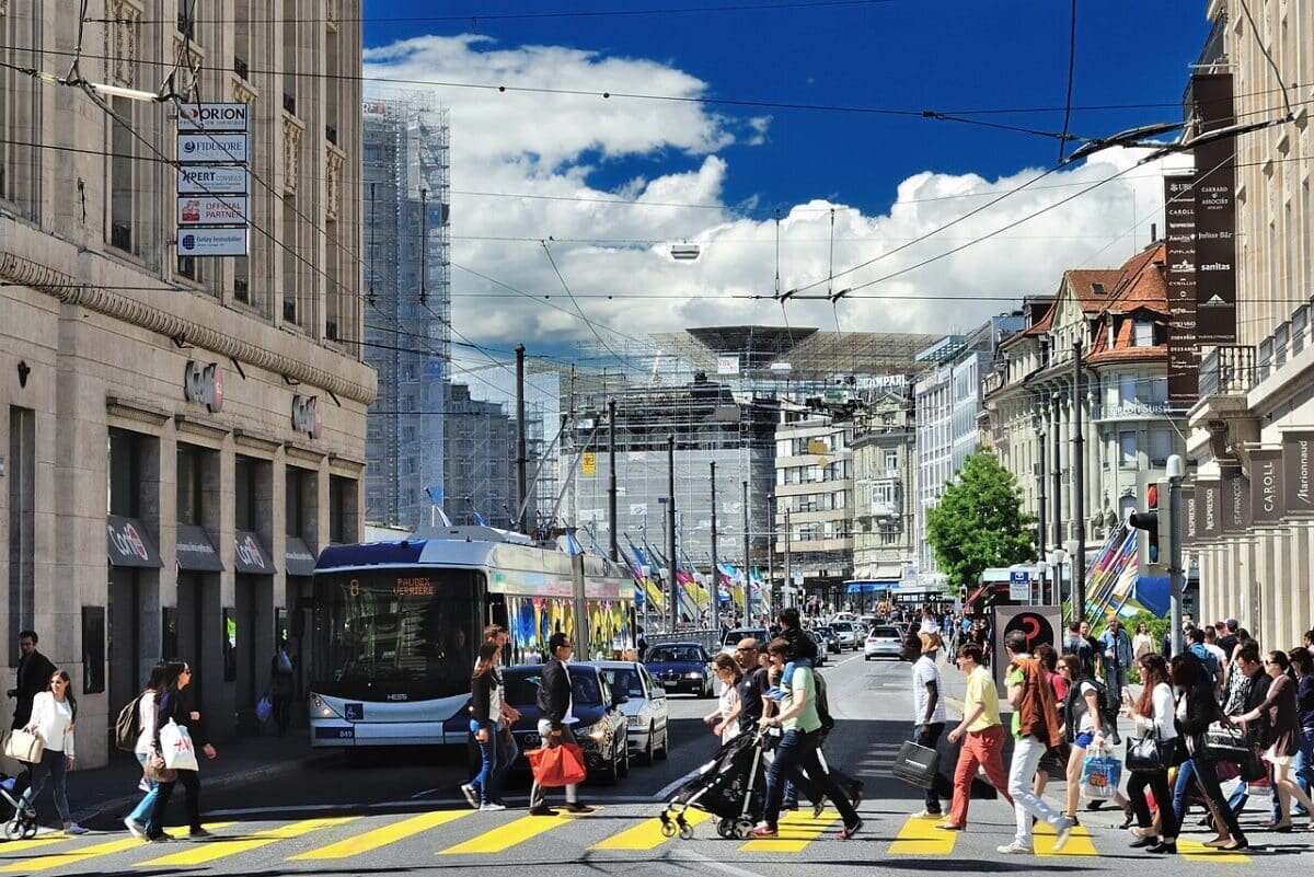    Улица в Лозанне, Швейцария / © Zacharie Grossen, Wikipedia