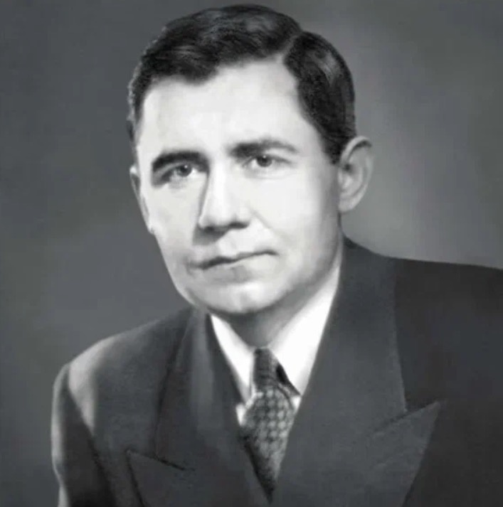 Молодой дипломат