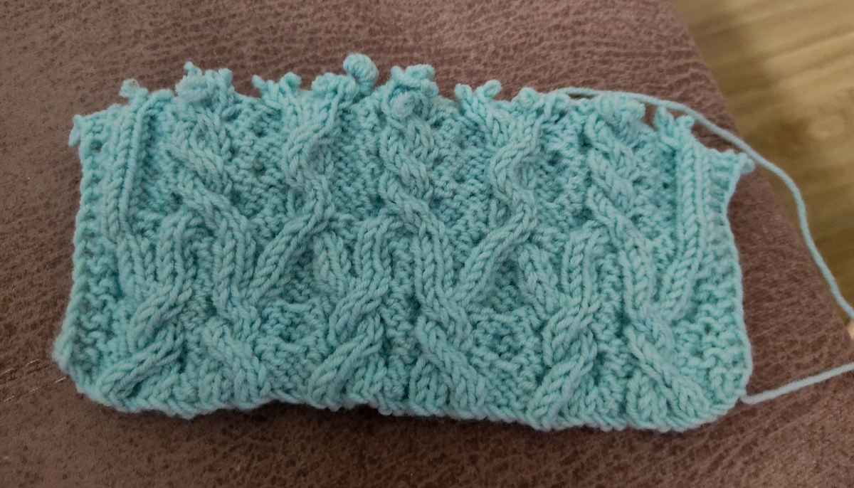 Фото 2. Сторона Б вязаного образца