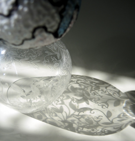 У него даже тень потрясающе красивая