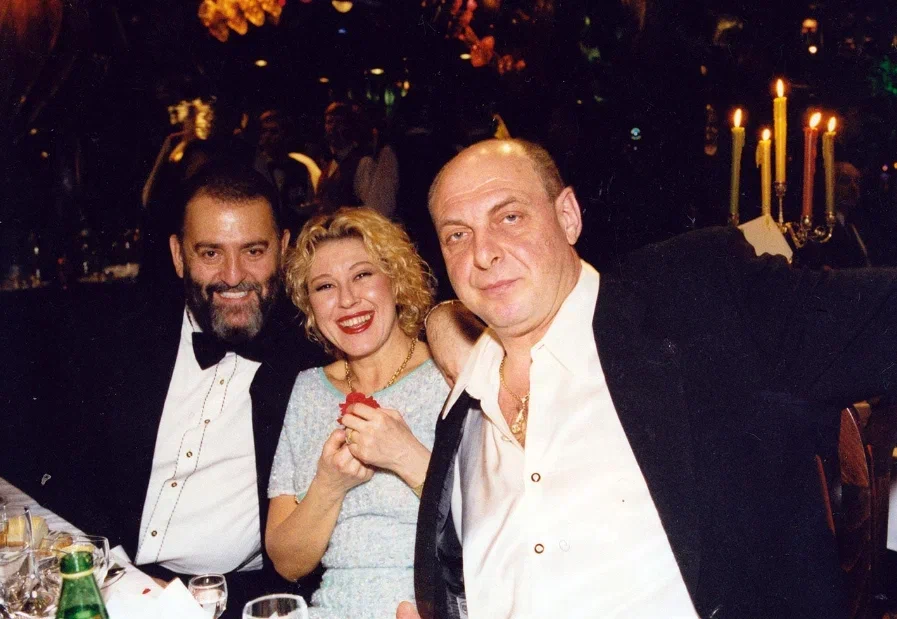 Шуфутинский с Успенской и Фельдманом.