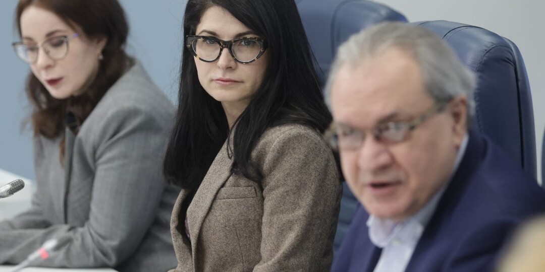 Ахмедова указала на дисбаланс на рынке труда из-за высоких зарплат курьеров