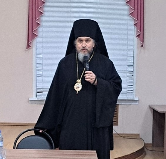 НЕ СТЕСНЯТЬСЯ СВОЕЙ ВЕРЫ Епископ Ржевский и Торопецкий Силуан встретился с молодёжью Ржева