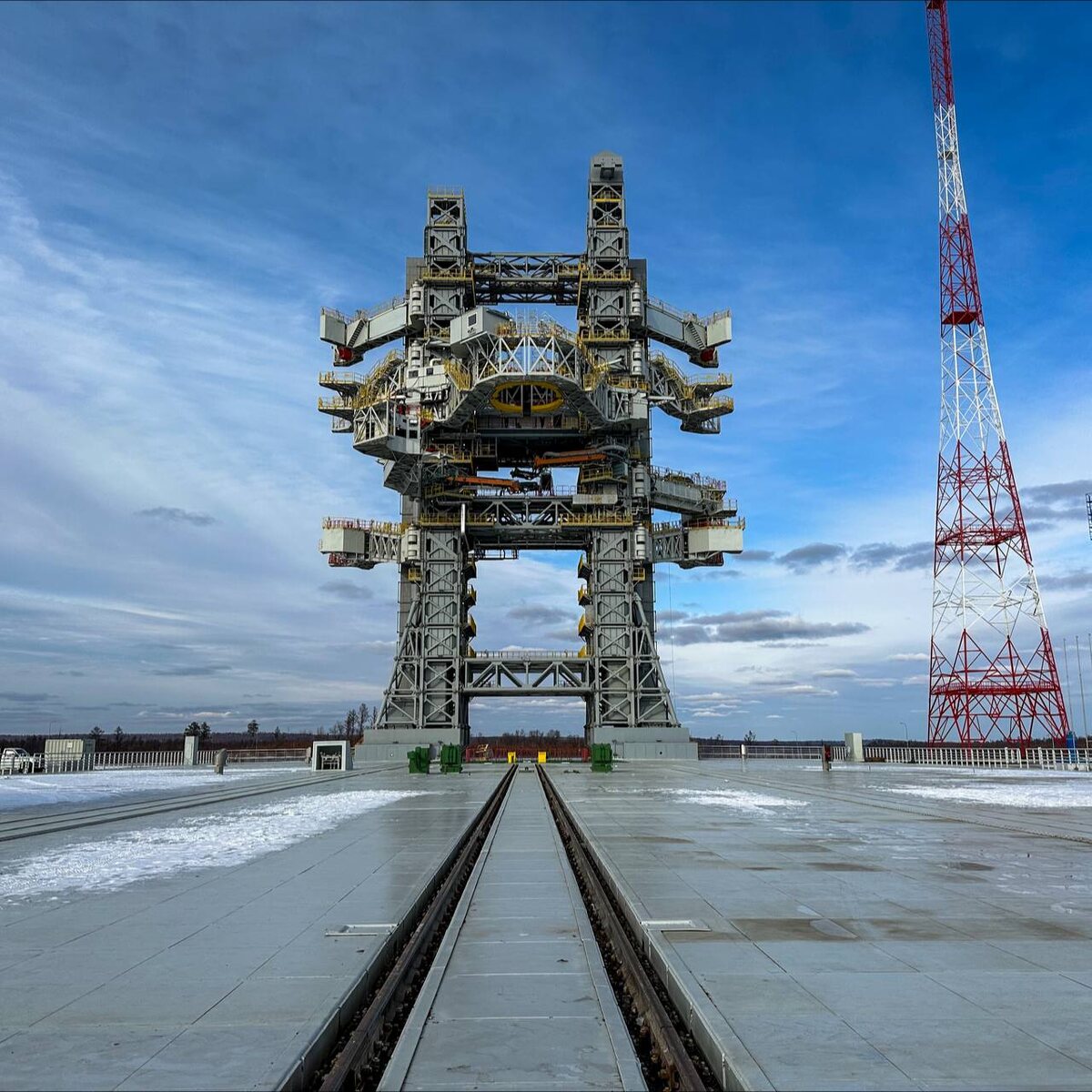 Стартовый стол для "Ангары" (Фото - КЦ Восточный)