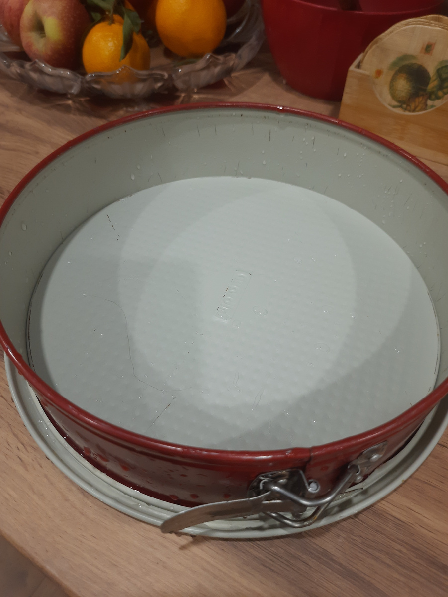 диаметр у меня около 30см.