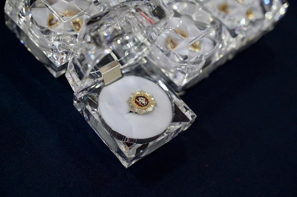    Наградами отметили 27 человек. Фото: Департамент информационной политики региона