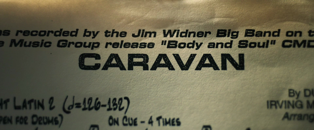 Скриншот из фильма Дэмьена Шазелла "Whiplash" (в рус. прокате "Одержимость") 2013 года. Взят с сайта: https://ru.kinorium.com/680490/gallery/screenshot/?photo=48949664