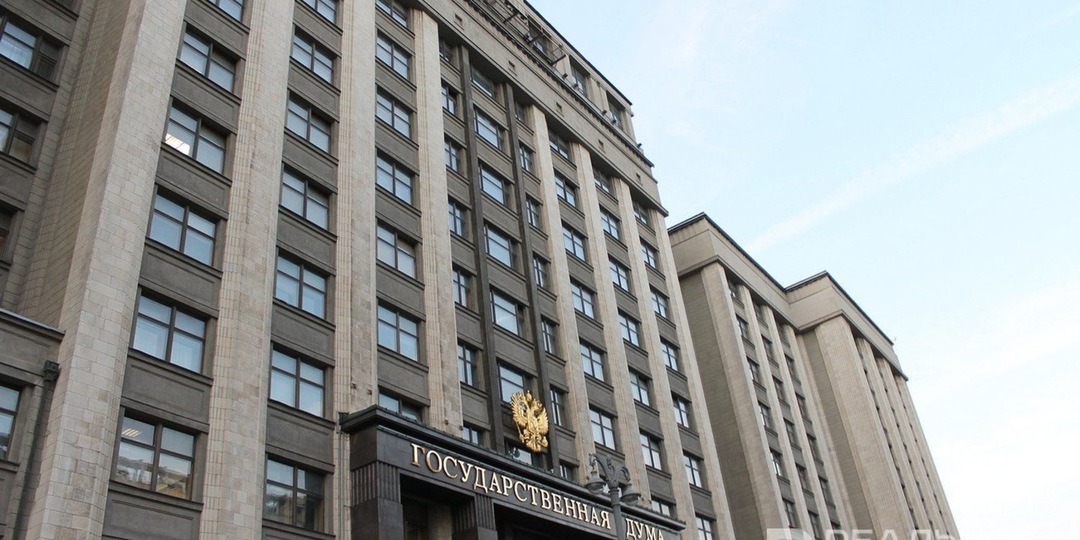 Госдума приняла закон о снижении возраста принесения присяги с 18 до 14 лет