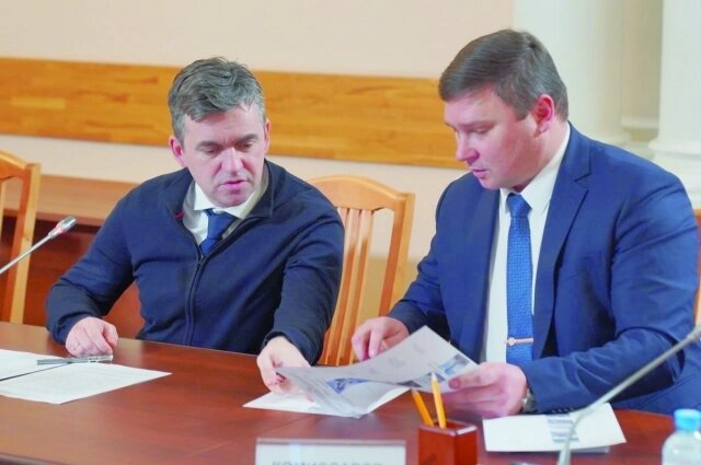    1 декабря губернатор Ивановской области Станислав Воскресенский подписал Указ о назначении временно исполняющим полномочия (врип) главы города Иваново Максима Комиссарова. Фото: правительство Ивановской области