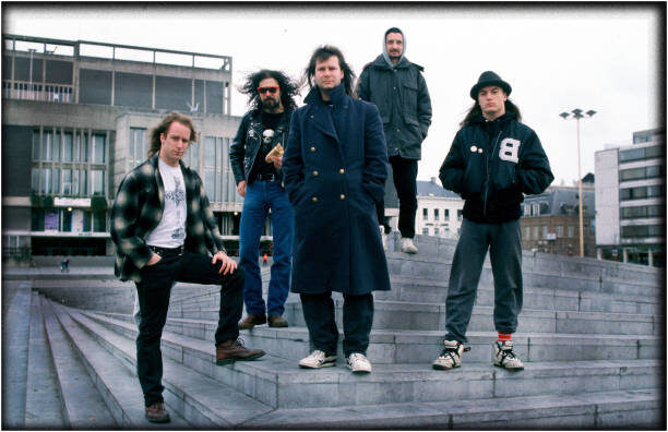 Faith No More в 1990 году