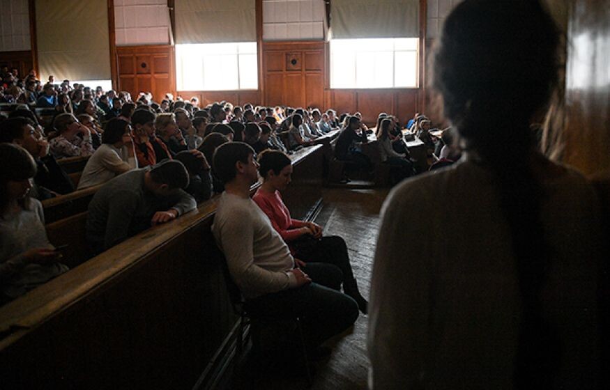    Грабь, пока дают? Как щедрая Россия кормит Запад, становясь лишь беднее