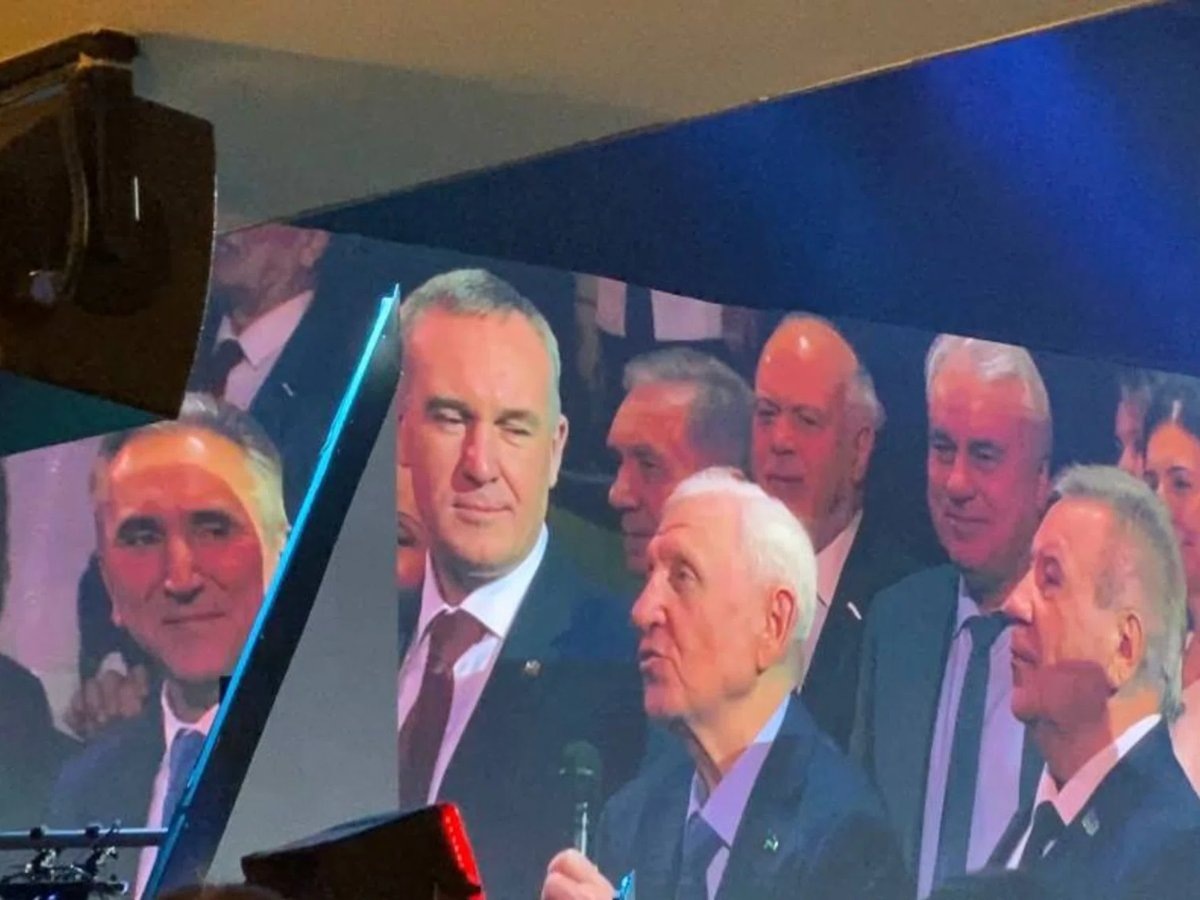     Юбилей Югры собрал в концертном зале четырех губернаторов