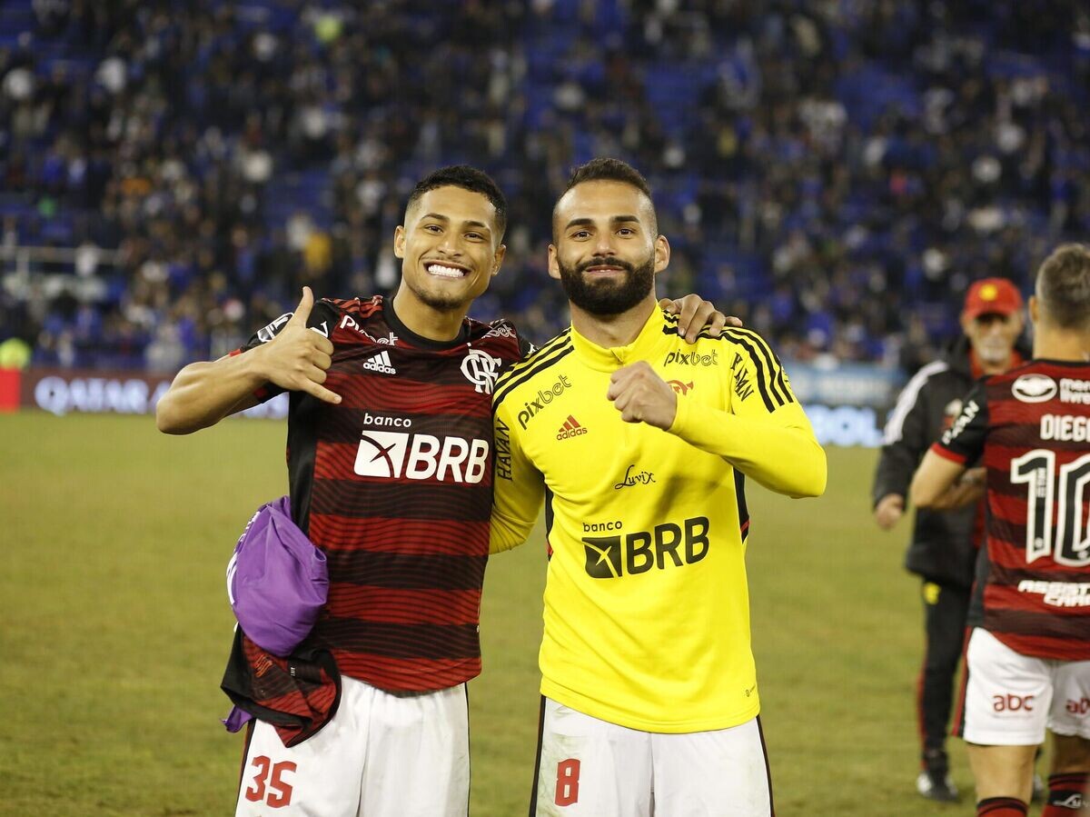    Футболисты бразильского "Фламенго" | © официальный твиттер клуба "Фламенго"