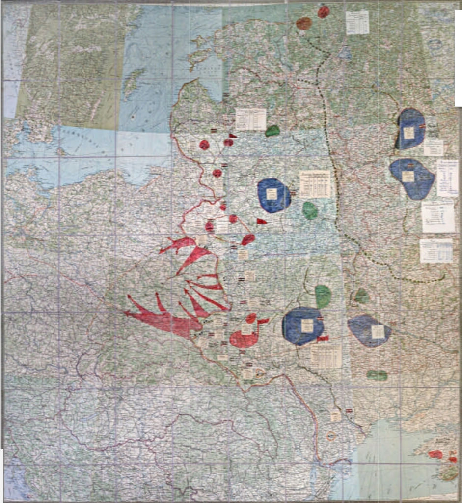 Схема стратегического развёртывания вооружённых сил СССР на случай войны с Германией и её союзниками. ЦАМО. Ф. 28. Оп. 17. Д. 22. Л. 12.