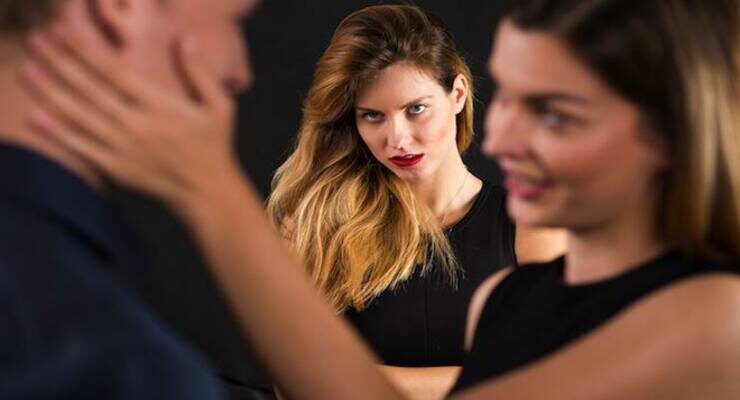 Как бороться с любовницей: самые популярные методы, которые работают (и один, который меняет все)