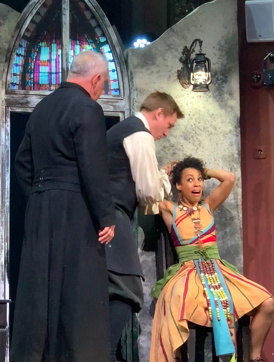 Александр Мохов ( Пастор Хейл ), Вадим Колганов (Томас Патнэм, фермер) 