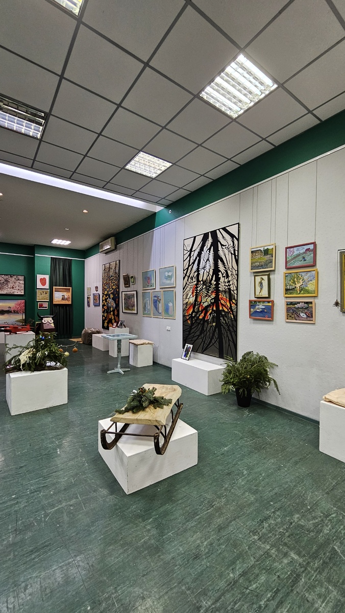 Выставка "Семья" в Союзе художников Санкт-Петербурга (фотография автора)