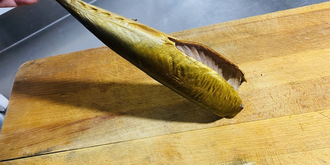 Как делают скумбрию холодного копчения в ресторане: подробный рецепт