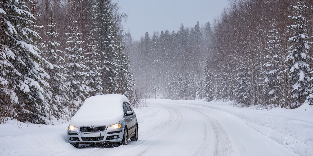 Что взять в дорогу зимой? Список предметов от опытного водителя из Сибири