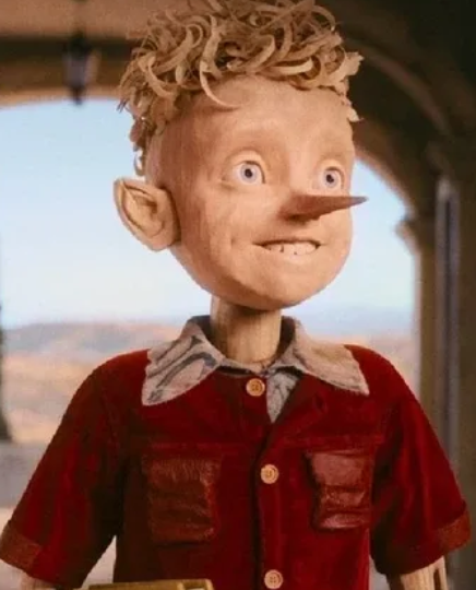 Вот «Буратино» сняли опять. Мальвина там – взрослая. Ей – 25!