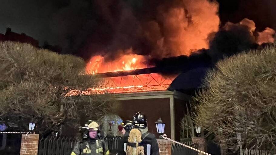 Один человек погиб при пожаре на Правобережном рынке