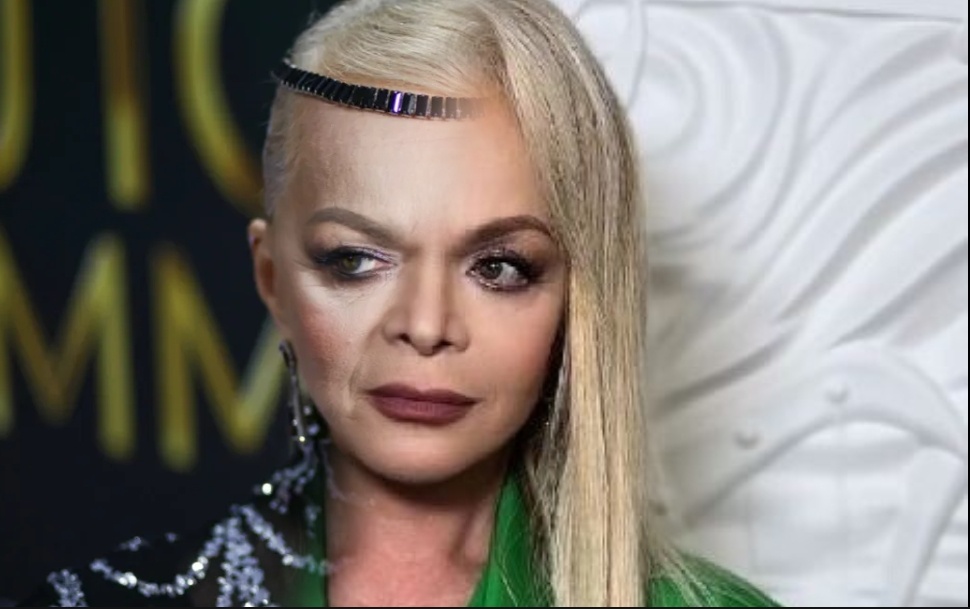 Лариса Долина