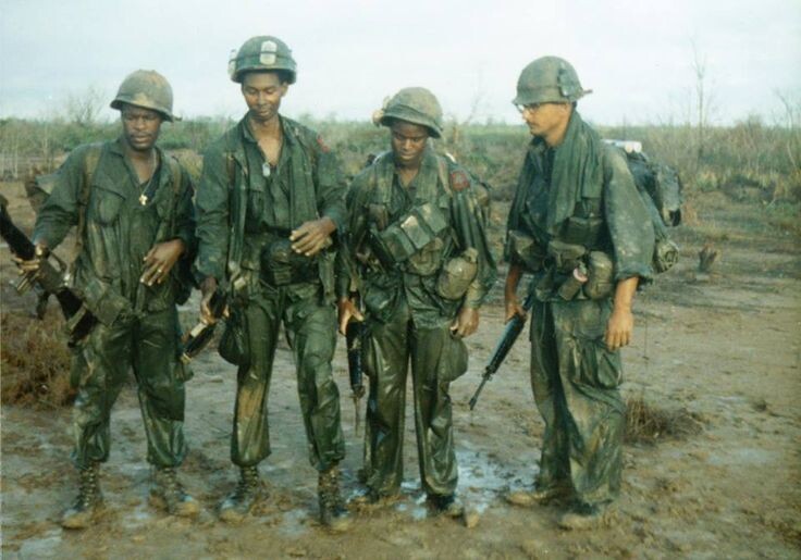 Оружие, амуниция и одежда были изначально предназначены для совсем другого ТВД.