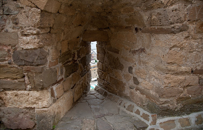 Одна из бойниц