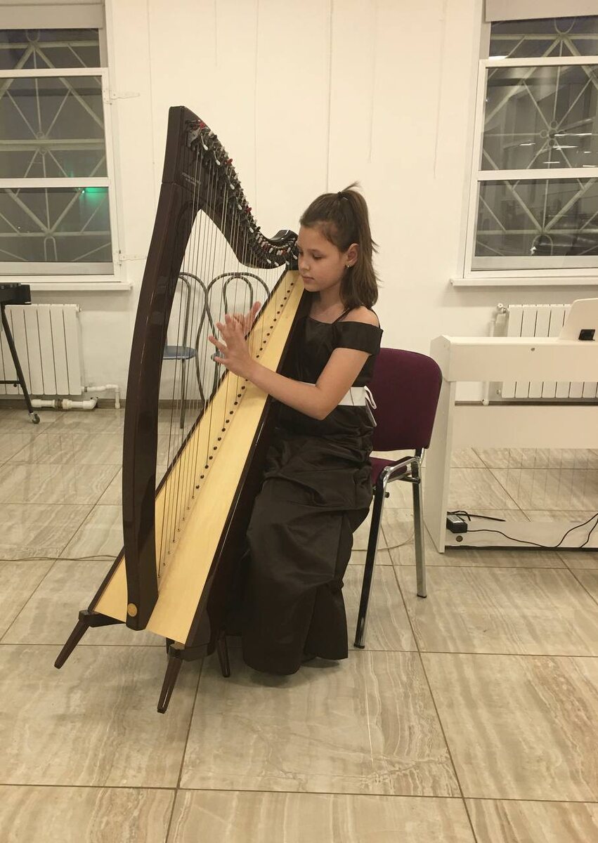 Это арфа
