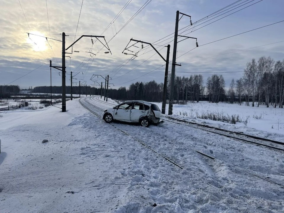    74-летний водитель и его 72-летняя супруга проехали на запрещающий сигнал светофора пресс-службы ГУ МВД по Алтайскому краю