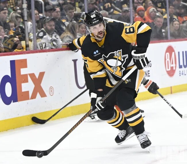 Эрик Карлссон.  фото: яндекс.