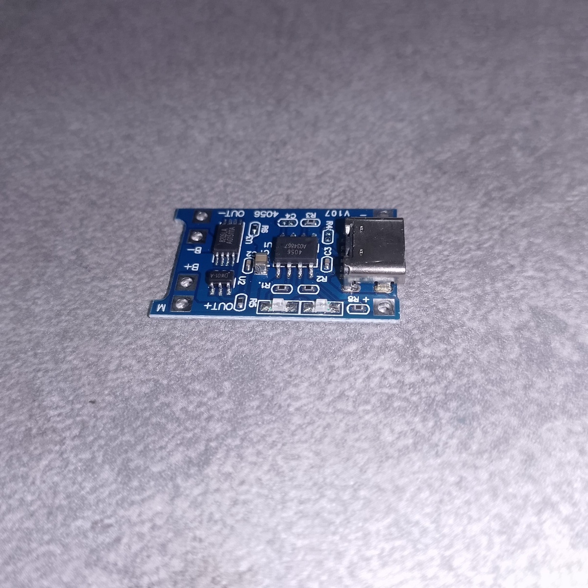    TP4056: разъём USB‑C крупным планом