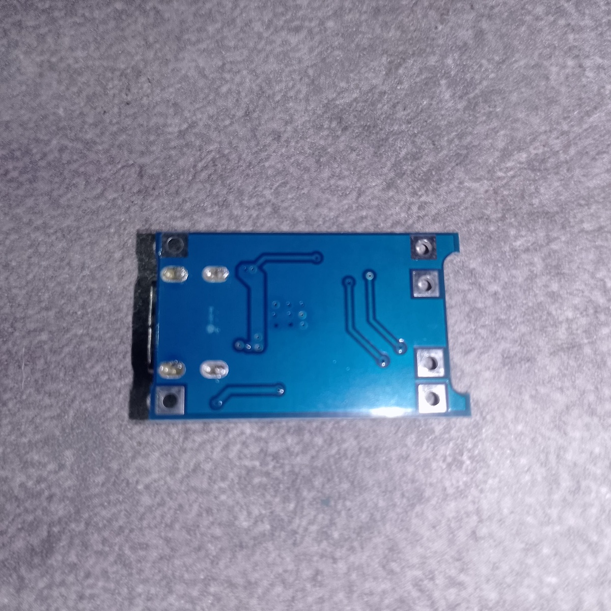    TP4056: разъём USB‑C крупным планом