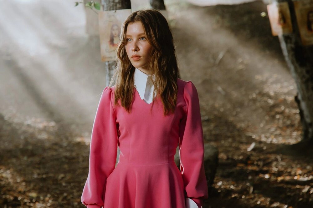    Анна Пересильд в фильме «Алиса в стране чудес»,2025 г.