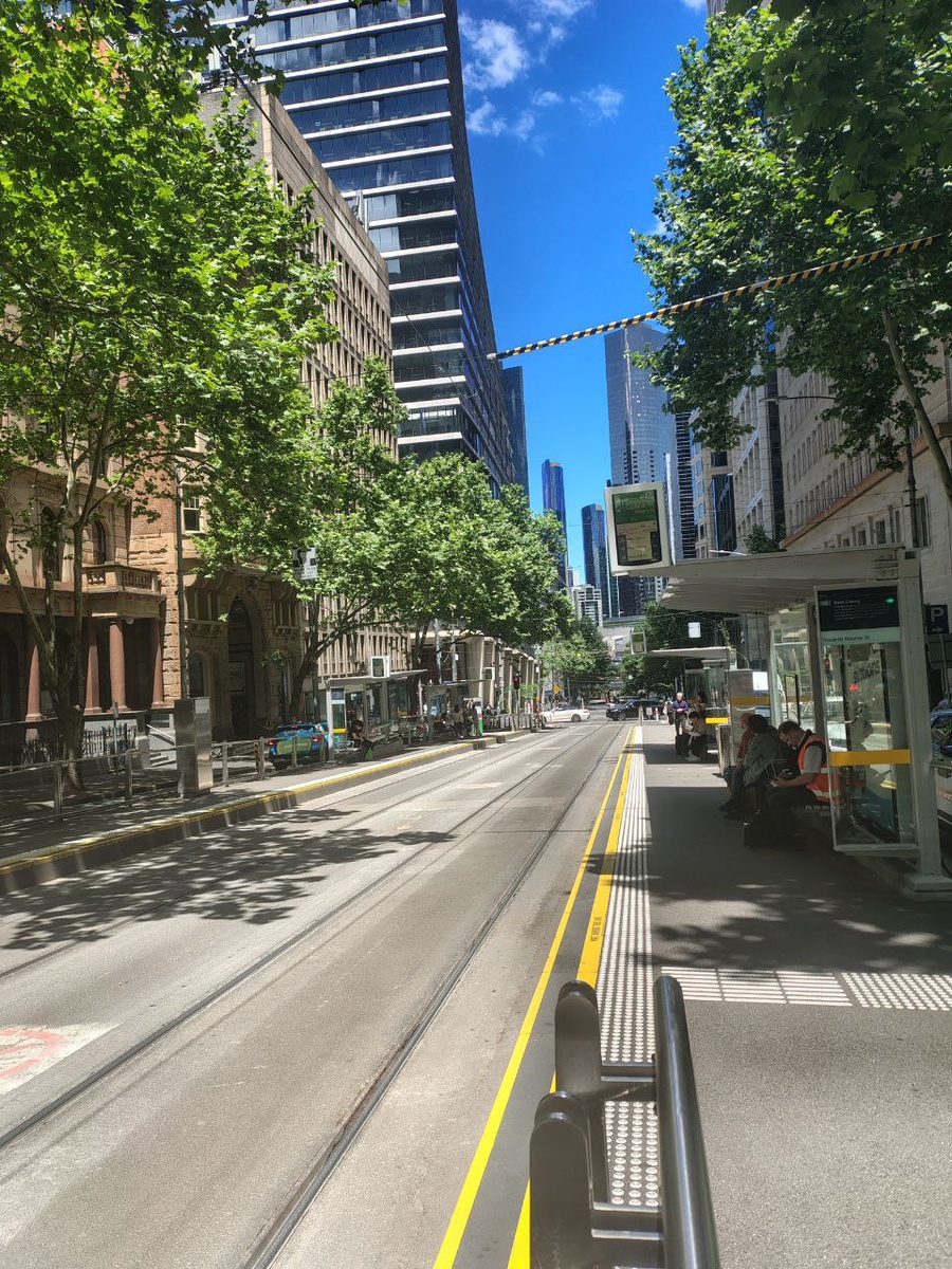 Утром прохладно