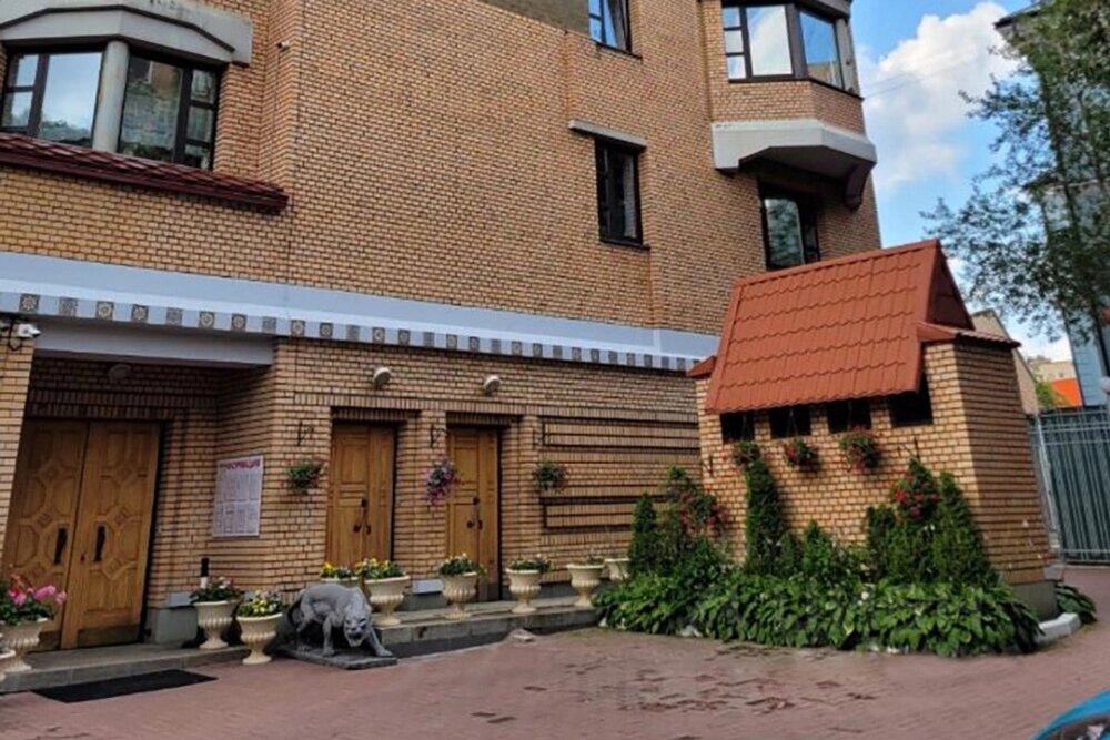 У Долиной могут забрать дом: последние новости о скандале с квартирой