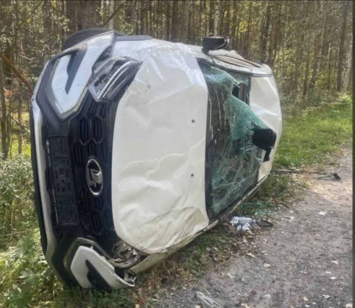 Новая «Веста» после ДТП из-за заклинившего руля