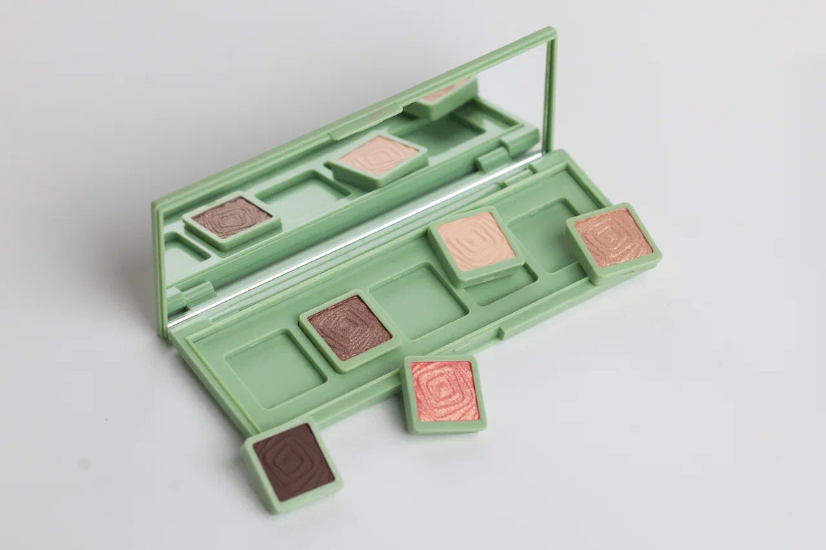 Палетка теней для век CANDY KOROLKOVA