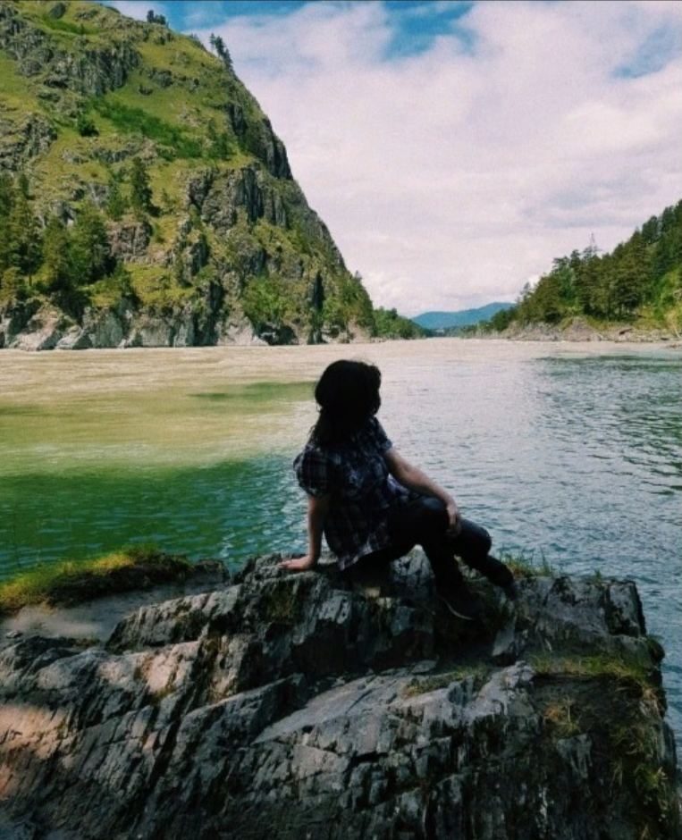 Фото из личного альбома. Республика Алтай. Чемал. Место слияние рек Катуни и Чемала. Июнь 2019г.